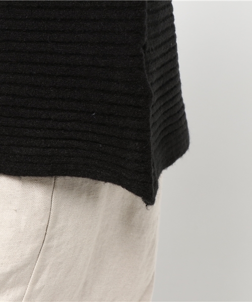 laboratory work（ラボラトリーワーク）の「ストレッチエアリー オフタートルニット（ニット/セーター・レディース・ブラック/ライトベージュ/サックスブルー/杢グレー・MEDIUM）」の6枚目の写真