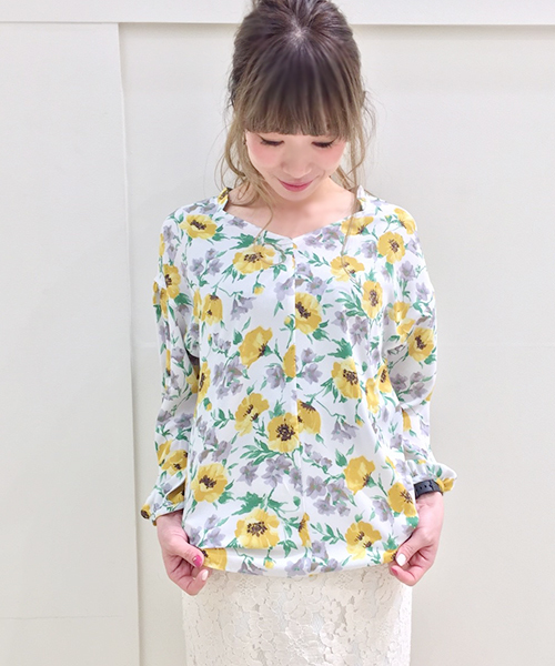 laboratory work（ラボラトリーワーク）の「ロイヤル梨地ジョーゼット花柄プリントブラウス（シャツ/ブラウス・レディース・イエロー系その他/ピンク系その他・MEDIUM）」の12枚目の写真