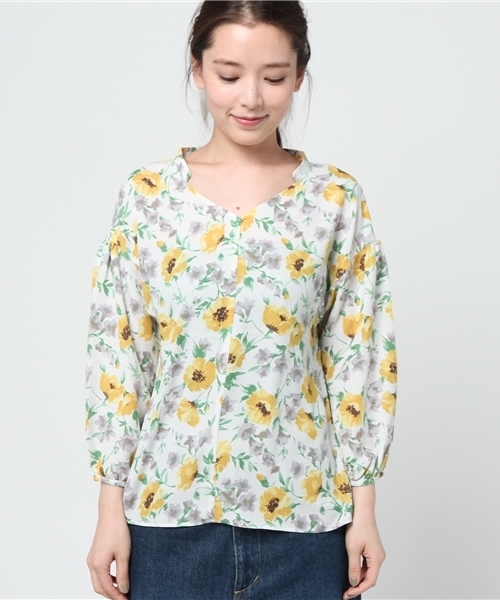 laboratory work（ラボラトリーワーク）の「ロイヤル梨地ジョーゼット花柄プリントブラウス（シャツ/ブラウス・レディース・イエロー系その他/ピンク系その他・MEDIUM）」の3枚目の写真