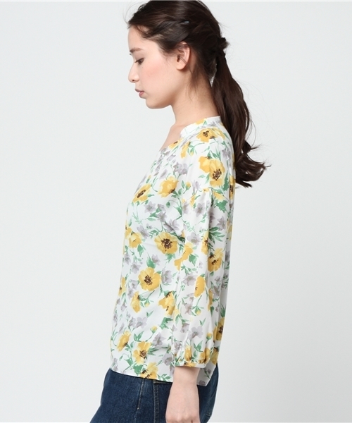 laboratory work（ラボラトリーワーク）の「ロイヤル梨地ジョーゼット花柄プリントブラウス（シャツ/ブラウス・レディース・イエロー系その他/ピンク系その他・MEDIUM）」の4枚目の写真