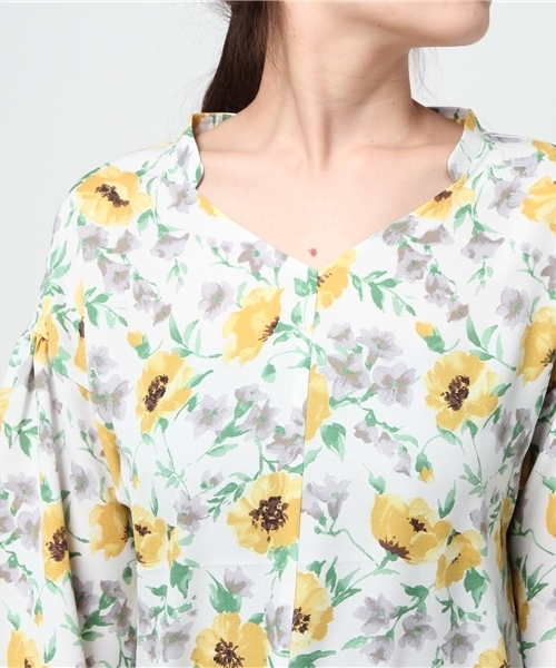 laboratory work（ラボラトリーワーク）の「ロイヤル梨地ジョーゼット花柄プリントブラウス（シャツ/ブラウス・レディース・イエロー系その他/ピンク系その他・MEDIUM）」の6枚目の写真