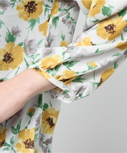 laboratory work（ラボラトリーワーク）の「ロイヤル梨地ジョーゼット花柄プリントブラウス（シャツ/ブラウス・レディース・イエロー系その他/ピンク系その他・MEDIUM）」の7枚目の写真