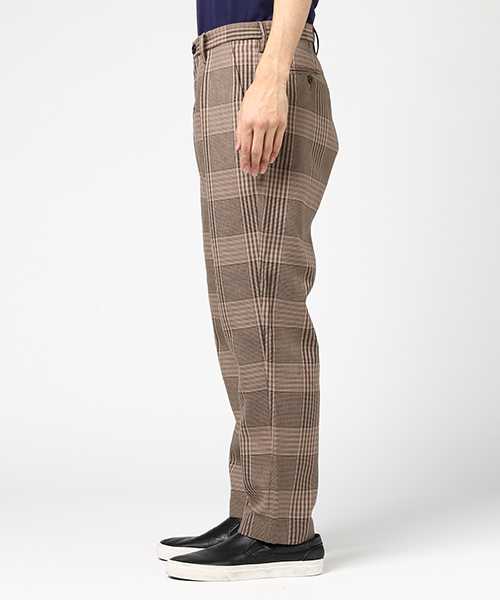 SHIPS BLUESTORE(シップスブルーストア)の「SHIPS BLUESTORE: チェックウールタックパンツ(その他パンツ・メンズ・ブラウン/ネイビー・SMALL/X-LARGE/LARGE/MEDIUM)」の6枚目の写真