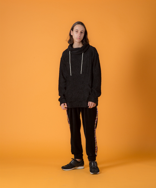 rehacer(レアセル)の「rehacer : Shaggy Pile High-necked CS(パーカー・メンズ・ブラック/ネイビー・LARGE/MEDIUM/SMALL)」の9枚目の写真