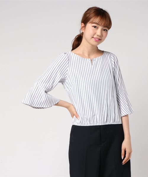 SWINGLE（スウィングル）の「キーネックブラウス（シャツ/ブラウス・レディース・グレー系その他/ブルー系その他・SMALL）」の2枚目の写真