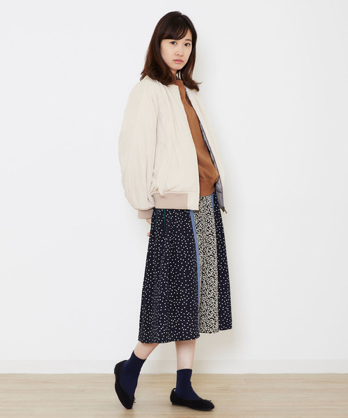 POU DOU DOU（プードゥドゥ）の「リバーシブルMA-1ブルゾン（MA-1・レディース・ブラック/カーキ/ピンクベージュ・3）」の7枚目の写真