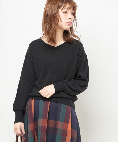 natural couture（ナチュラルクチュール）の「カシミアタッチVネック（ニット/セーター・レディース・ブラック/ベージュ/サックスブルー/ピンク/イエロー/アイボリー/ボルドー/ブルー・FREE）」の19枚目の写真