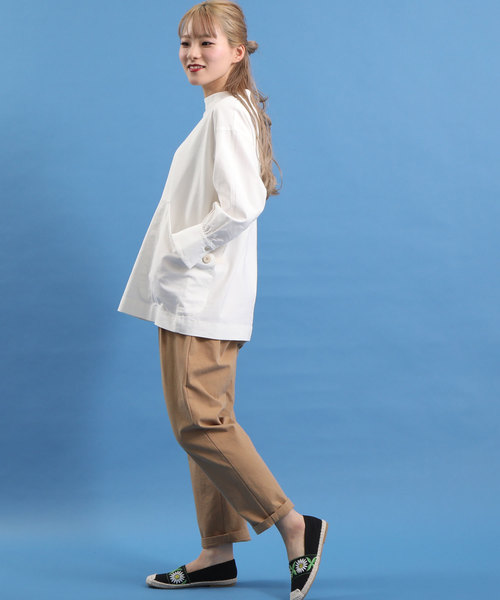 POU DOU DOU（プードゥドゥ）の「ぷっくり袖フィッシャーマンスモック（シャツ/ブラウス・レディース・オフホワイト/ブルー/キナリ・3）」の5枚目の写真