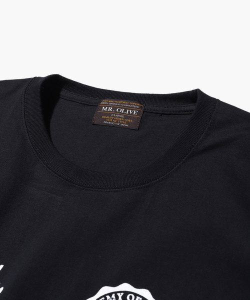 MR.OLIVE（ミスターオリーブ）の「7oz HEAVEY WEIGHT AMERICAN COTTON / ACADEMY T-SHIRT（Tシャツ/カットソー・メンズ・ネイビー/ブラック/オフホワイト・SMALL/X-LARGE/MEDIUM/LARGE）」の5枚目の写真