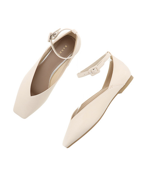 RANDA（ランダ）の「ソフトストラップパンプス（パンプス・レディース・ホワイト/ブラック/ピンク・LL/M/L/S）」の12枚目の写真