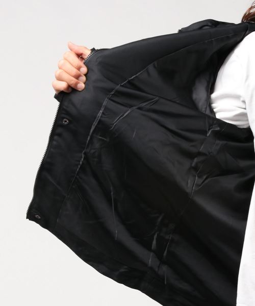 SPU（スプ）の「撥水マウンテンパーカー ジャケット ブルゾン（マウンテンパーカー・メンズ・ブラック/レッド系その他/グリーン系その他2/イエロー系その他/ベージュ系その他/グリーン系その他/杢グレー/カーキ/グリーン/ネイビー/ベージュ・S/M/L/XL/XS）」の12枚目の写真