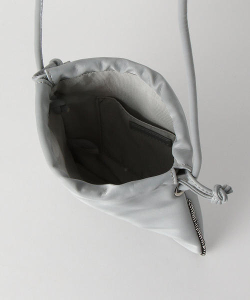 BEAUTY&YOUTH UNITED ARROWS(ビューティーアンドユースユナイテッドアローズ)の「BY DRESS ボールチェーン フレームドローストリングバッグ -2WAY-(ショルダーバッグ・レディース・ブラック/シルバー・FREE)」の9枚目の写真