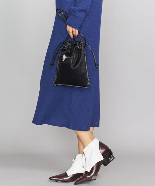 BEAUTY&YOUTH UNITED ARROWS(ビューティーアンドユースユナイテッドアローズ)の「BY DRESS ボールチェーン フレームドローストリングバッグ -2WAY-(ショルダーバッグ・レディース・ブラック/シルバー・FREE)」の4枚目の写真