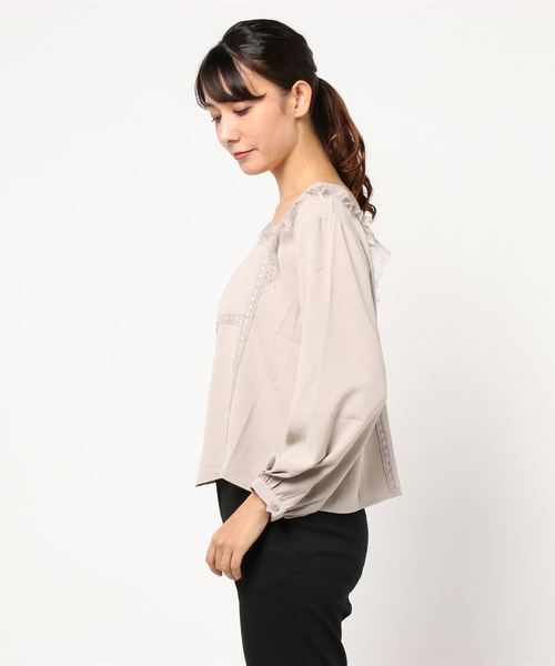 flower(フラワー)の「クララブラウス(シャツ/ブラウス・レディース・グリーン/アイボリー・FREE)」の3枚目の写真