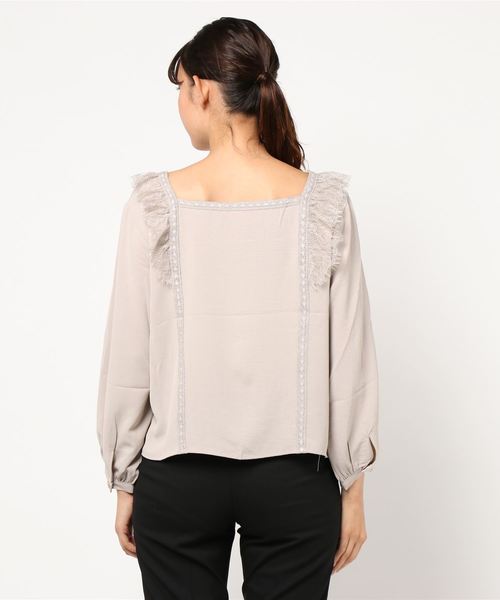 flower(フラワー)の「クララブラウス(シャツ/ブラウス・レディース・グリーン/アイボリー・FREE)」の4枚目の写真