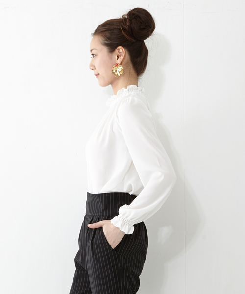 Ray BEAMS（レイビームス）の「Ray BEAMS / ジョーゼット ギャザーブラウス（シャツ/ブラウス・レディース・オフホワイト/ブラック・ONE SIZE）」の4枚目の写真