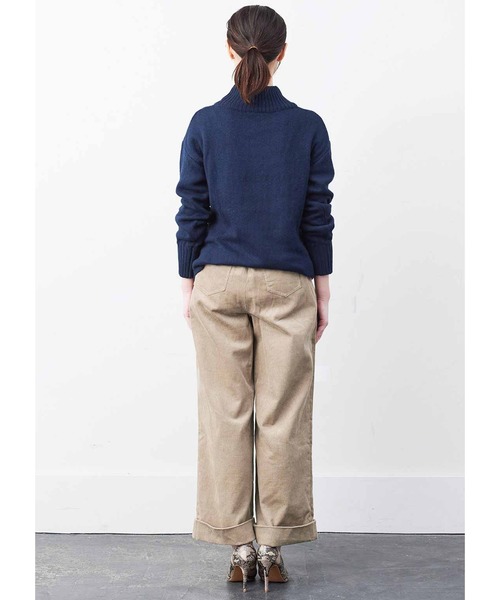 IEDIT(イディット)の「IEDIT クレッシェンドカット(R)で小尻に見せるコーデュロイワイドパンツ(その他パンツ・レディース・ベージュ/ホワイト・NS/SMALL/MEDIUM/LARGE/X-LARGE/XX-LARGE/XXX-LARGE/3T)」の8枚目の写真