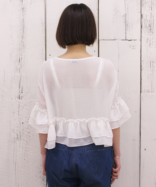 mystic(ミスティック)の「ダブルフリルプルオーバー(シャツ/ブラウス・レディース・ラベンダー/サックスブルー/オフホワイト/ベージュ/ブラック・フリ-)」の16枚目の写真