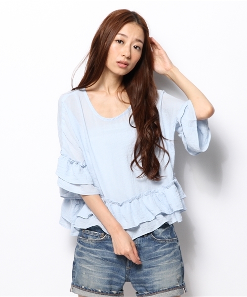 mystic(ミスティック)の「ダブルフリルプルオーバー(シャツ/ブラウス・レディース・ラベンダー/サックスブルー/オフホワイト/ベージュ/ブラック・フリ-)」の7枚目の写真