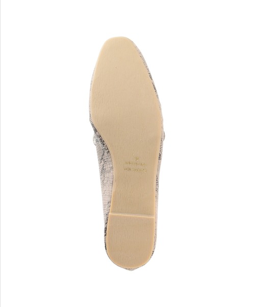 ROPE' PICNIC（ロペピクニック）の「ギャザーリボンソフトフラットシューズ（パンプス・レディース・ブラウン系その他3/グレー系その他/ブラック・36/37/38/39）」の8枚目の写真