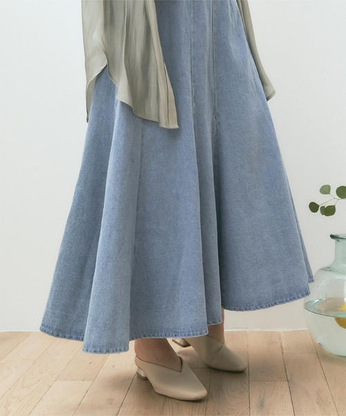 titivate(ティティベイト)の「デニムソフトマーメードスカート(デニムスカート・レディース・ホワイト/ライトブルー/ネイビー・S/M/L)」の12枚目の写真