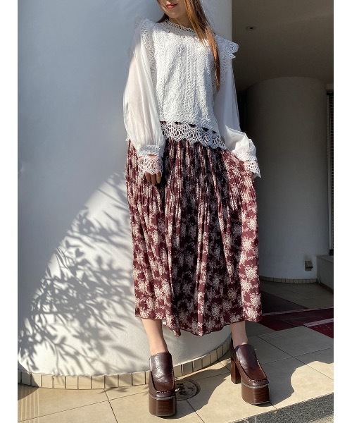 one way（ワンウェイ）の「そでチュールレースTOPS（シャツ/ブラウス・レディース・ブラック/ベージュ/ホワイト・M）」の6枚目の写真