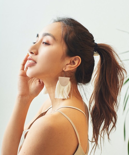 ELK(エルク)の「ELK HOLM Earring (エルク ホルムイヤリング)(ピアス(両耳用)・レディース・ピンク/ネイビー/オレンジ・ONE SIZE)」の2枚目の写真