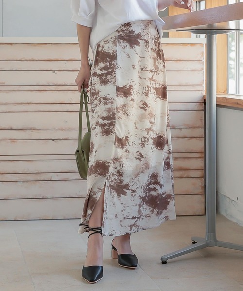 KOBE LETTUCE（コウベレタス）の「タイダイプリントマーメイドスカート（スカート・レディース・グリーン/イエロー/ベージュ・FREE）」の2枚目の写真