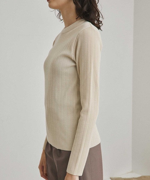 UNITED TOKYO（ユナイテッドトウキョウ）の「【OnE】ダブルフェイスニットプルオーバー（ニット/セーター・レディース・パープル/オフホワイト/ピンク/ブルー/ブラック/グレイッシュベージュ/ブルー系その他/グリーン/サックスブルー・1/2）」の17枚目の写真