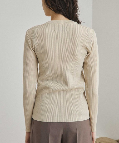 UNITED TOKYO（ユナイテッドトウキョウ）の「【OnE】ダブルフェイスニットプルオーバー（ニット/セーター・レディース・パープル/オフホワイト/ピンク/ブルー/ブラック/グレイッシュベージュ/ブルー系その他/グリーン/サックスブルー・1/2）」の18枚目の写真