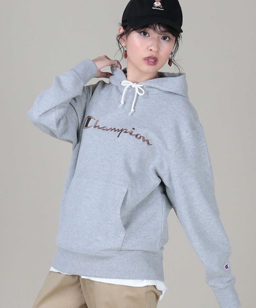 Champion(チャンピオン)の「【Champion】スクリプトスウェットパーカー(パーカー・レディース・ベージュ/グレー/オリーブ/ブラウン・M/L)」の17枚目の写真