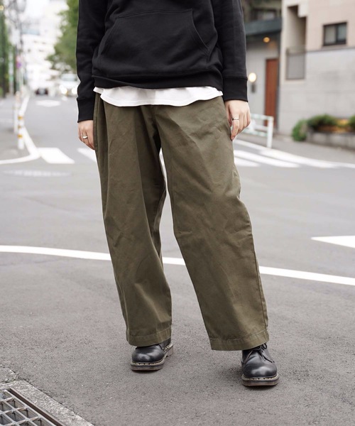 Blue Standard （ブルースタンダード）の「【BLUE STANDARD】アンクルワイドトラウザーパンツ　ワイドパンツ（その他パンツ・メンズ・ブラック/ベージュ/カーキ・MEDIUM/LARGE/X-LARGE）」の3枚目の写真