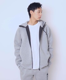 Champion（チャンピオン）の「【CHAMPION/チャンピオン】ラップエアージップパーカー　Ｃ３－ＳＳ１１３　通気性・ストレッチ性・保温性に優れた三層構造素材（パーカー・メンズ）」