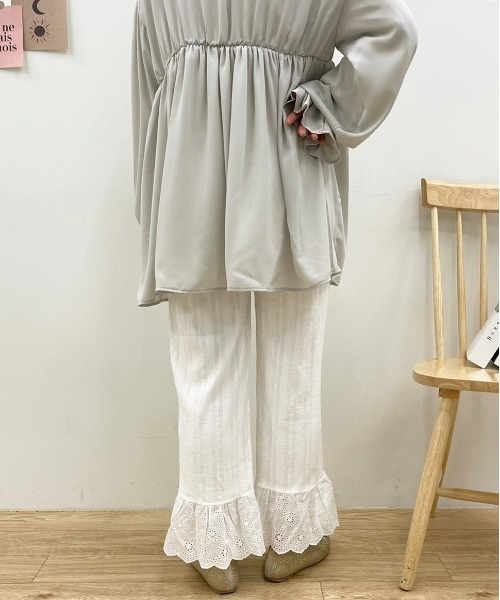 apres jour(アプレジュール)の「コットンレースパンツ【ZOZOTOWN限定アイテム】(その他パンツ・レディース・ブラック/オフホワイト・フリー/X-LARGE)」の6枚目の写真