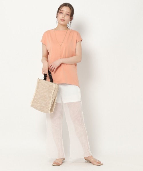 mysty woman(ミスティウーマン)の「バックホールギャザープルオーバー 944564(Tシャツ/カットソー・レディース・オフホワイト/ブラック/ライトオレンジ系・FREE)」の18枚目の写真