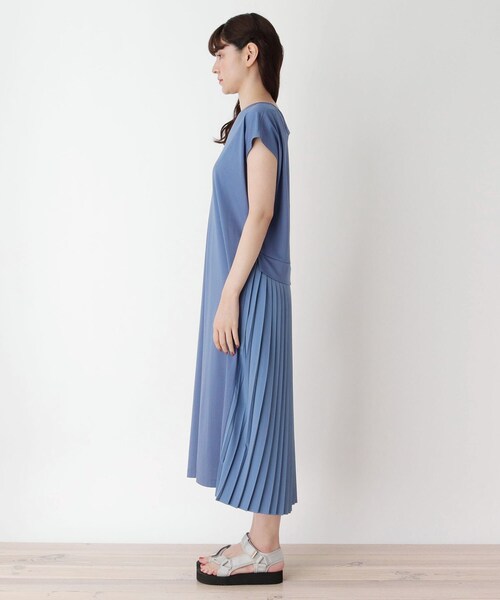 pink adobe（ピンクアドベ）の「◆【M-LL/2WAY】シルケットプリーツ使いワンピース（ワンピース・レディース・ブラウン系/ブルー/ブラック/カーキ・40/38/42）」の7枚目の写真