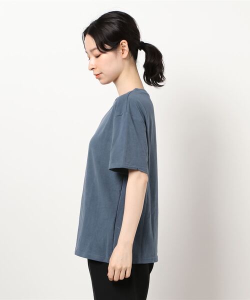 QuON(クオン)の「ベロアタッチベーシックTシャツ(Tシャツ/カットソー・レディース・ホワイト/チャコールグレー/ブラック/ネイビー/ピンク・FREE)」の7枚目の写真