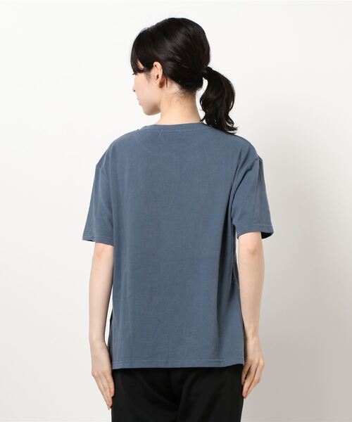 QuON(クオン)の「ベロアタッチベーシックTシャツ(Tシャツ/カットソー・レディース・ホワイト/チャコールグレー/ブラック/ネイビー/ピンク・FREE)」の6枚目の写真