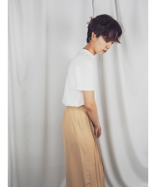 QuON(クオン)の「ベロアタッチベーシックTシャツ(Tシャツ/カットソー・レディース・ホワイト/チャコールグレー/ブラック/ネイビー/ピンク・FREE)」の10枚目の写真