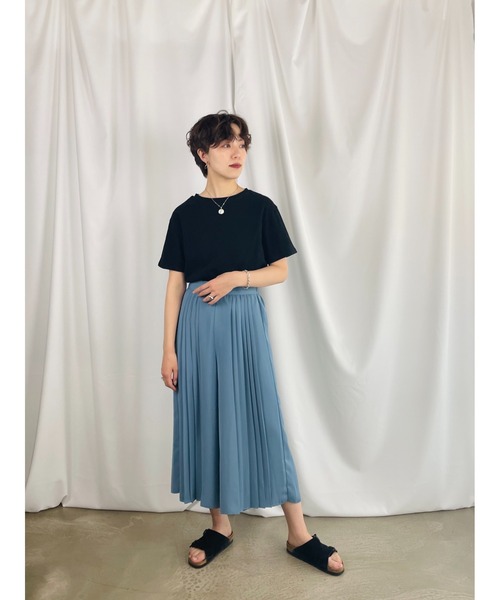 QuON(クオン)の「ベロアタッチベーシックTシャツ(Tシャツ/カットソー・レディース・ホワイト/チャコールグレー/ブラック/ネイビー/ピンク・FREE)」の14枚目の写真