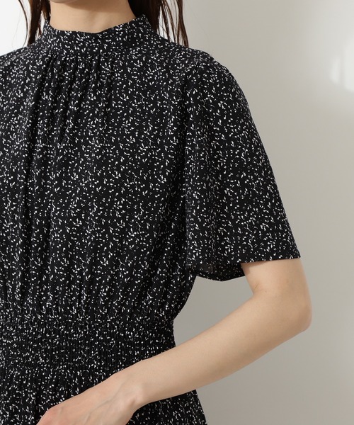 N.（N. Natural Beauty Basic）（エヌエヌナチュラルビューティーベーシック）の「【S Size Line】◆スタンドネックシャーリング半袖ワンピース（ワンピース・レディース・ブラック/ブルー/ナチュラル・SMALL/MEDIUM）」の7枚目の写真