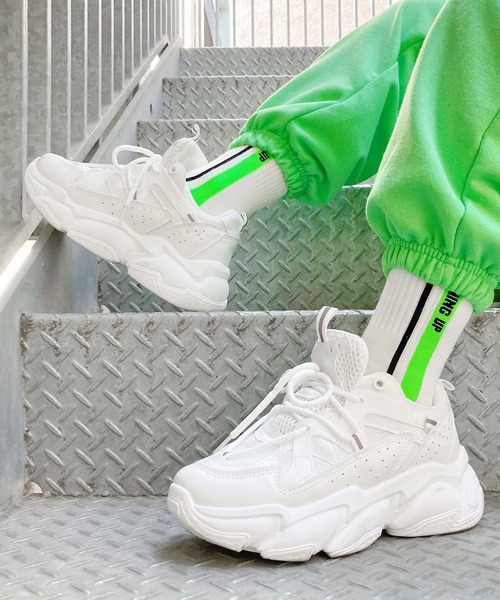 Figments（フィグメンツ）の「ボリュームスニーカー（スニーカー・レディース・ブラック/ホワイト・SMALL/MEDIUM）」の2枚目の写真