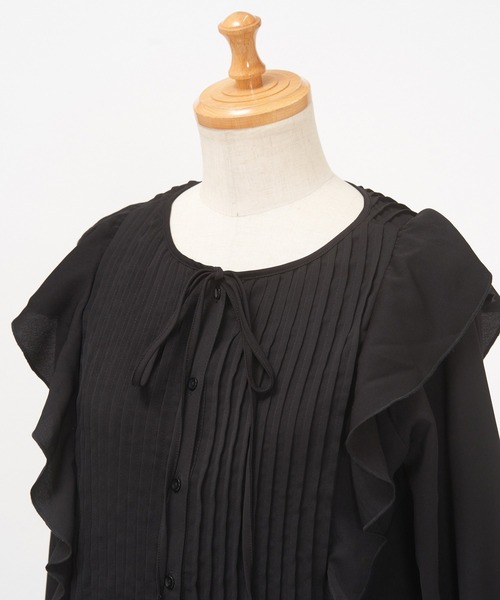 AS KNOW AS de base（アズノゥアズドゥバズ）の「ピンタフリルＢＬ（シャツ/ブラウス・レディース・オフホワイト/グレー/ブラック・FREE）」の6枚目の写真