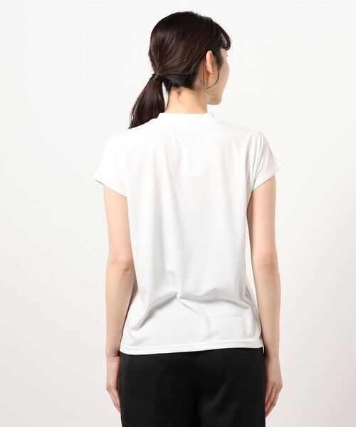 AIMER（エメ）の「プチハイネックカットソー（Tシャツ/カットソー・レディース・ブラック/オフホワイト/ブラウン・MEDIUM）」の4枚目の写真