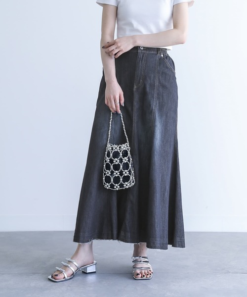 n'OrLABEL（ノアールレーベル）の「【機能素材】『フレアデニムスカート』（デニムスカート・レディース・ネイビー/インディゴブルー・2/1）」の2枚目の写真