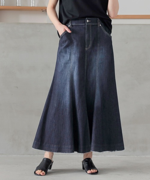 n'OrLABEL（ノアールレーベル）の「【機能素材】『フレアデニムスカート』（デニムスカート・レディース・ネイビー/インディゴブルー・2/1）」の11枚目の写真