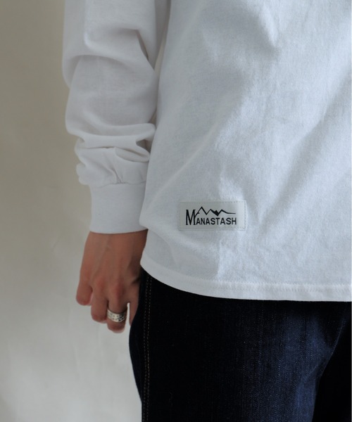 MANASTASH（マナスタッシュ）の「MANASTASH/マナスタッシュ　W's LEAF SMILE L/S TEE　ウィメンズ　リーフスマイル　ロンＴ（Tシャツ/カットソー・レディース・サンドベージュ/ブラック/ホワイト・MEDIUM）」の6枚目の写真