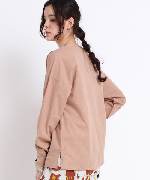 RNA-N(アールエヌエーエヌ)の「B2650 リブカフス布帛ロングTシャツ(Tシャツ/カットソー・レディース・ダークウッド/サーモンピンク/ホワイト・MEDIUM)」の6枚目の写真