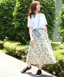 新品　ストロベリーフィールズ フレア　フラワー　スカート　日本製　　小花柄 楽天市場】美品【中古】ストロベリーフィールズ STRAWBERRY