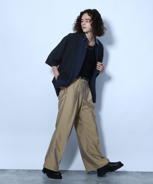 HARE（ハレ）の「レザークレリックシャツ(HARE)（シャツ/ブラウス・メンズ・ブラック/ベージュ・SMALL/MEDIUM）」の3枚目の写真